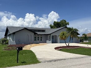 5405 David Blvd in Port Charlotte, FL - Building Photo - Building Photo