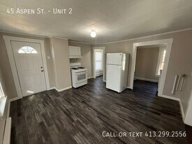 45 Aspen St in Ware, MA - Building Photo