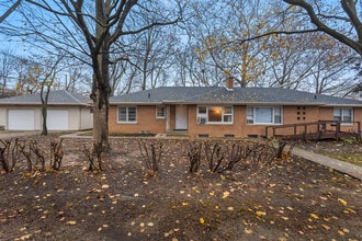 1320 Alms Dr in Champaign, IL - Building Photo - Building Photo