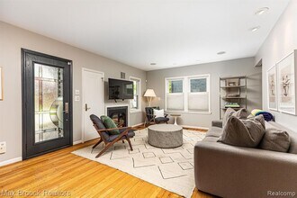 328 George St in Birmingham, MI - Building Photo - Building Photo