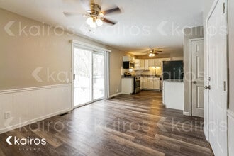 1175 5th Plaza in Florissant, MO - Building Photo - Building Photo