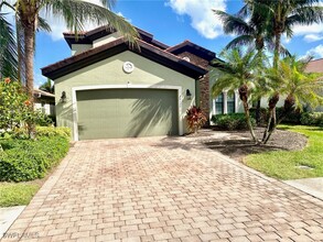 26151 St Michael Ln in Bonita Springs, FL - Foto de edificio - Building Photo