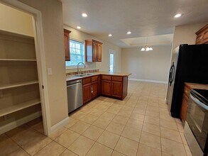 16250 Heartland Ln in St. Robert, MO - Building Photo - Building Photo