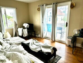 93 Glen St, Unit 2 in Somerville, MA - Building Photo - Building Photo