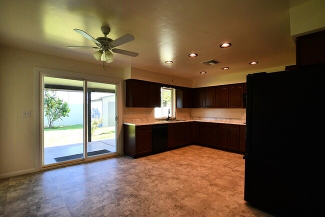 660 N Oracle Cir in Mesa, AZ - Building Photo - Building Photo