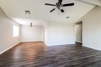 5327 Enchanted Mist Dr in Humble, TX - Building Photo - Building Photo