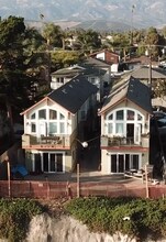 6631 Del Playa Dr in Goleta, CA - Building Photo - Building Photo