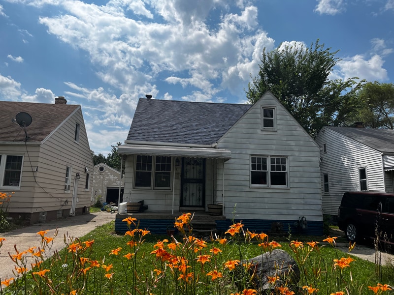 19411 Albion Ave in Detroit, MI - Building Photo
