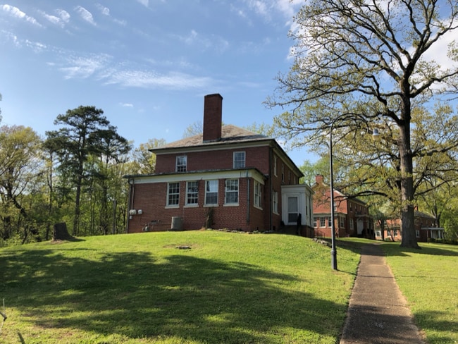 500a N Thomas Rd