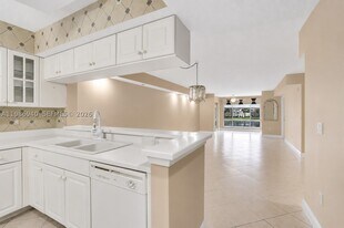 12547 Imperial Isle Dr in Boynton Beach, FL - Building Photo