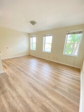 308 Main St, Unit 3E in Huntington, NY - Building Photo - Building Photo