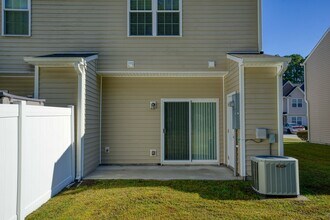 113 Beacon Woods Dr in Holly Ridge, NC - Building Photo - Building Photo