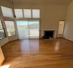 2033 Vista Del Mar in San Mateo, CA - Building Photo - Building Photo