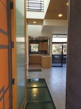 424 S Venice Blvd, Unit 1 in Los Angeles, CA - Building Photo - Building Photo