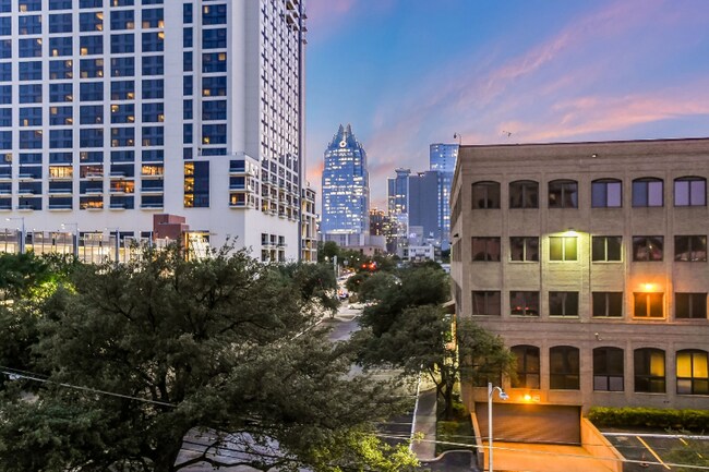 507 Sabine St in Austin, TX - Building Photo - Building Photo