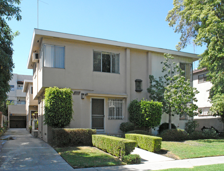 1107-1111 S Bedford St in Los Angeles, CA - Building Photo