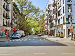 431 East 9th Street in New York, NY - Foto de edificio - Building Photo