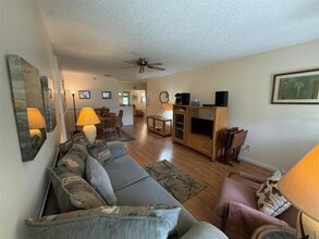 9290 SW 89th Terrace in Ocala, FL - Building Photo - Building Photo