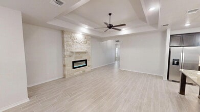 519 Tooter St in Killeen, TX - Foto de edificio - Building Photo