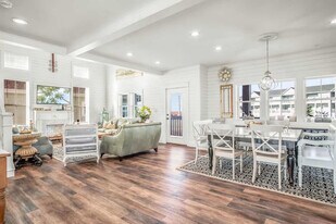 707 Parkplace in Port Aransas, TX - Building Photo