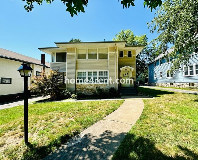 property at 311 W 51 St