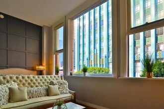 907 S Broadway in Los Angeles, CA - Building Photo - Building Photo