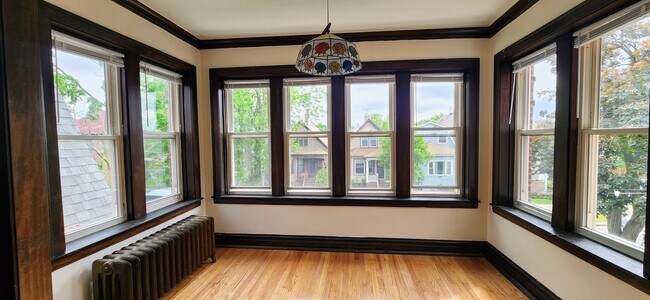4856 W Dakin St in Chicago, IL - Building Photo - Building Photo