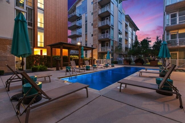 1600 Barton Springs Rd in Austin, TX - Building Photo - Building Photo