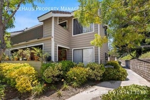 1095 Shadowridge Dr in Vista, CA - Building Photo