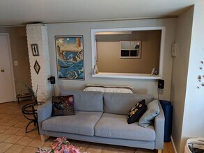 1629 Newton St NW, Unit Unit B in Washington, DC - Building Photo - Building Photo