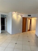 15489 N Miami Lakeway in Miami Lakes, FL - Building Photo - Building Photo