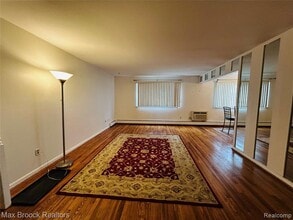 4113 Telegraph Rd in Bloomfield Hills, MI - Building Photo - Building Photo