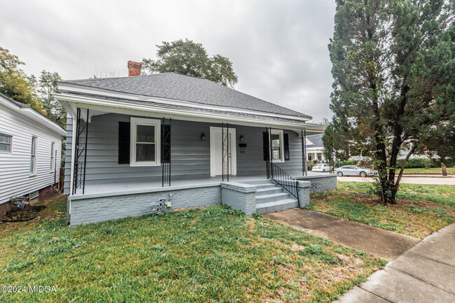 292 Cleveland Ave in Macon, GA - Building Photo - Building Photo