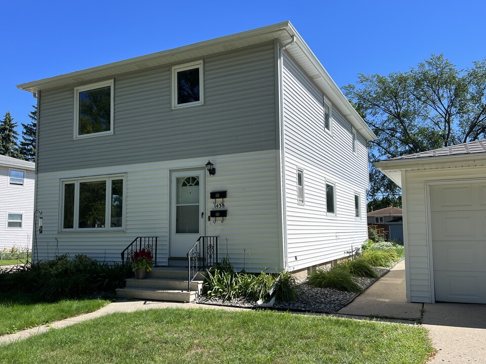 1438 15th St S, Unit Apt A in Fargo, ND - Building Photo