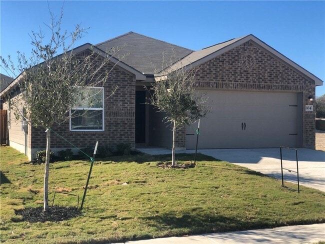 property at 104 Sunnymeade Ln