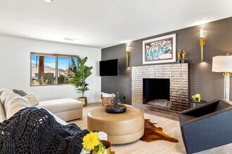 45654 Verba Santa Dr in Palm Desert, CA - Building Photo - Building Photo