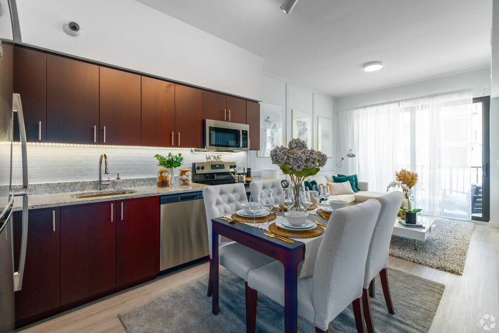 Resia Old Cutler Apartments in Goulds, FL