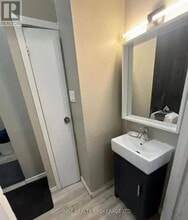 106 Kent St in London, ON - Building Photo - Building Photo