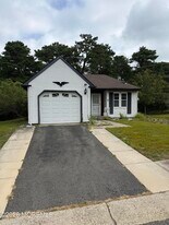 35 Milford Ave in Manchester Township, NJ - Building Photo