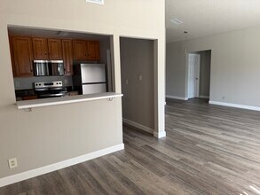 807 Emperor Dr in Suisun City, CA - Foto de edificio - Building Photo