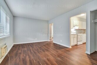 2425 Lindsay Ave in Louisville, KY - Building Photo - Building Photo