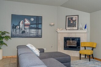 10313 Snapdragon Dr in Austin, TX - Foto de edificio - Building Photo