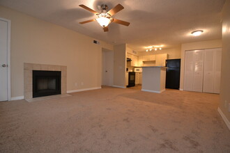 430 Forestway Cir in Altamonte Springs, FL - Building Photo - Building Photo