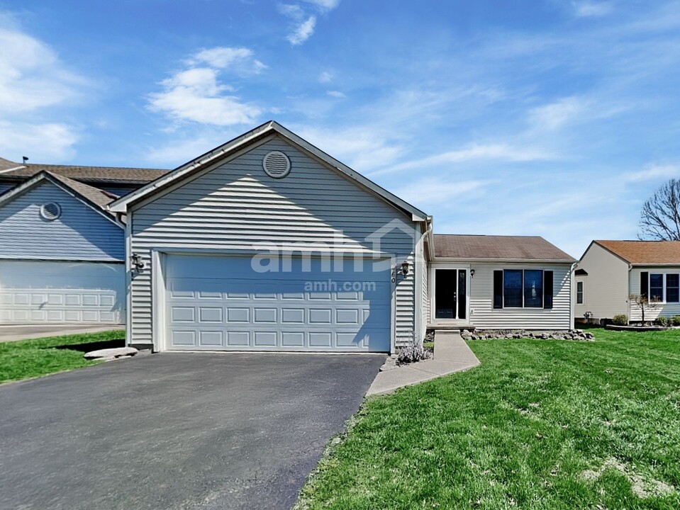 460 Tourmaline Dr in Blacklick, OH - Building Photo