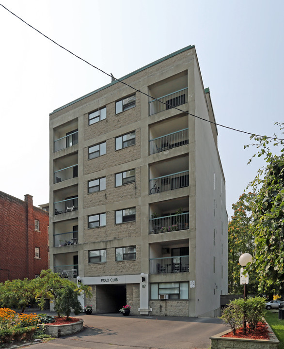 Polo Club in Hamilton, ON - Building Photo