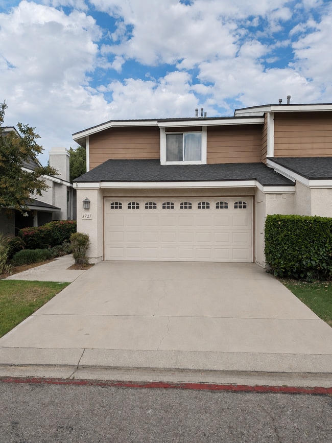 property at 3727 Mesa Oak Ln