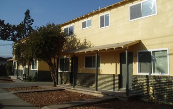 625 Laurel St in Redwood City, CA - Foto de edificio - Building Photo