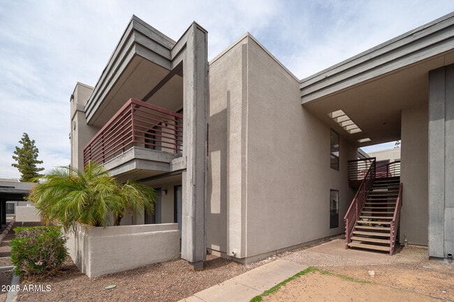 property at 3405 W Danbury Dr