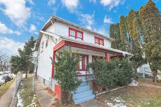 2709-2711-2711 Sullivant Ave in Columbus, OH - Building Photo - Building Photo