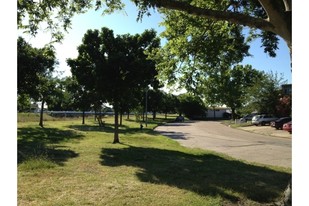 Glen Arbor Apartments in Houston, TX - Foto de edificio - Building Photo